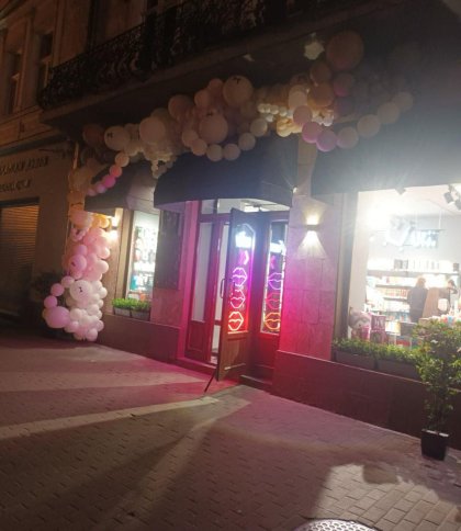 У Львові на місці культової книгарні відкрили магазин азійських товарів