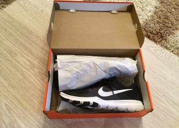 Как выбрать оригинальные женские кроссовки Nike и не попасться на подделку