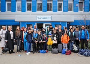 Бондаренко відзначив тих, хто допомагав приймати херсонців у Черкасах — Новости Черкасс