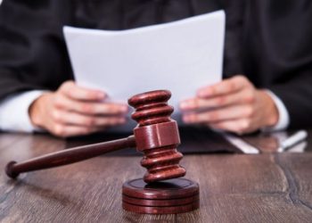 Черкаську вчительку судили за вербування подруги в проституцію: який вирок — Новости Черкасс