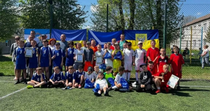 Футболісти / Херсонська ОВА