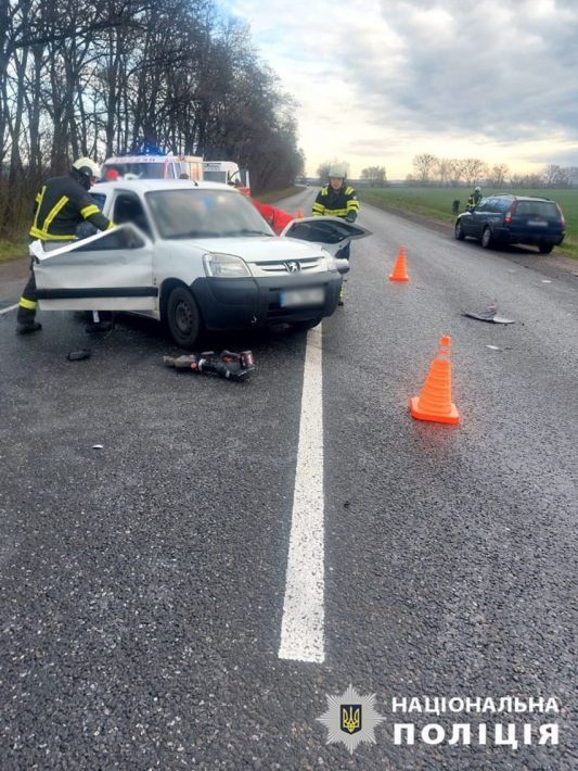 f4efa0f3c9087dd1cd6110c26ca1f16e_0_800_0