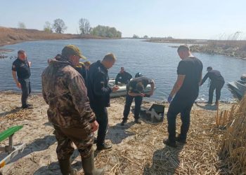 На Золотоніщині в Дніпрі знайшли уламки безпілотника — Новости Черкасс