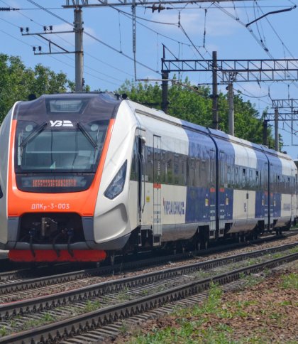 Укрзалізниця продовжила курсування поїзда Чернівці — Львів