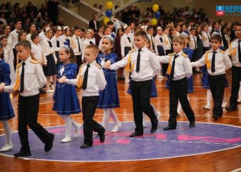 Весняний кадетсько-панянський благодійний бал відбувся у Черкасах — Новости Черкасс