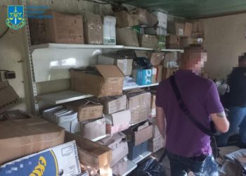 Викрили злочинну діяльність службових осіб, які ухилялися від сплати податків — Новости Черкасс