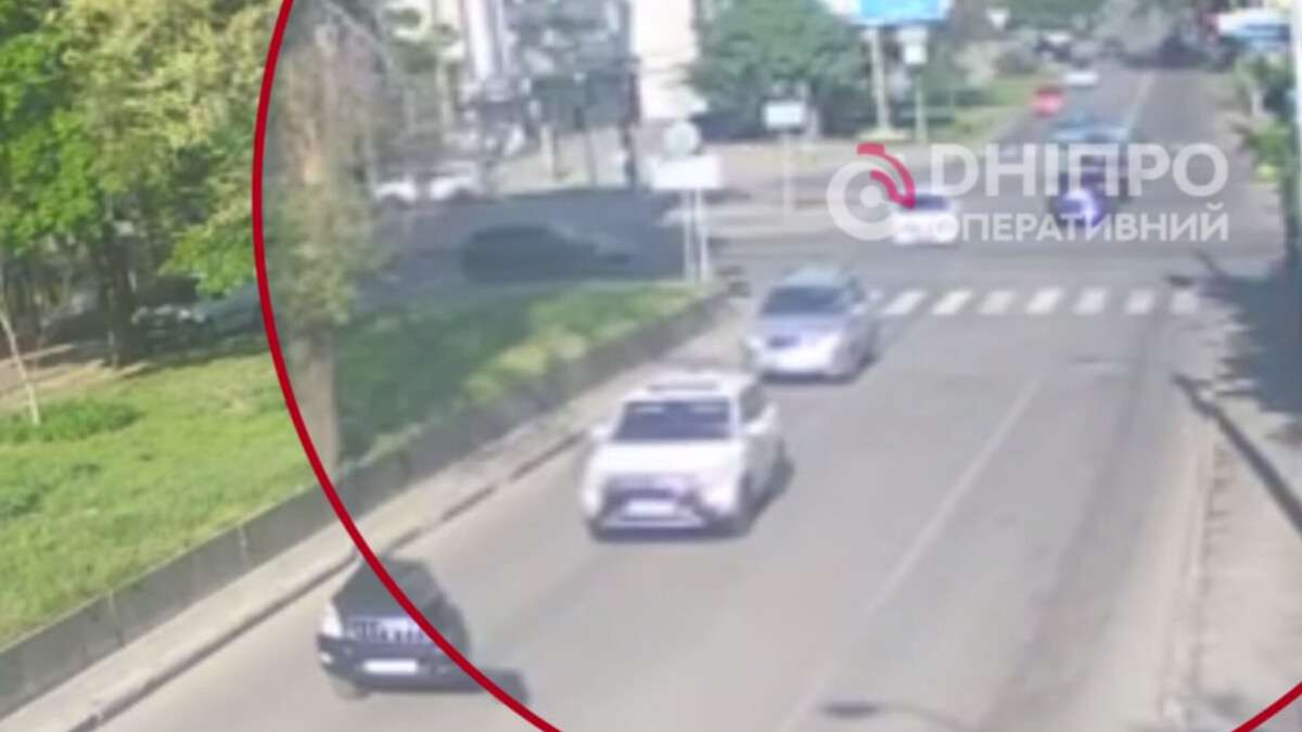 ДТП на перетині проспекту Поля та вулиці Антоновича