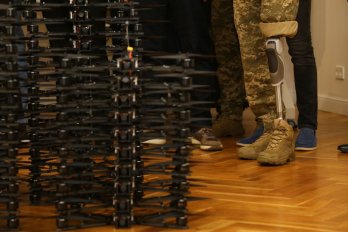 Зі Львівщини захисникам передали ще 310 FPV-дронів у межах проєкту 