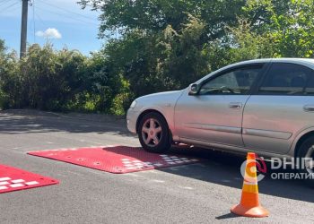 Берлінські подушки встановили на Січових Стрільців | АВТО НОВИНИ |