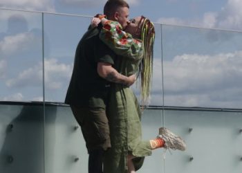 Ветеран на протезах освідчився коханій у центрі Superhumans — Львівщіна