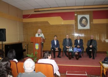 Вийшло нове видання: образ сови вже понад 20 років є частиною наукових і особистих зацікавлень Черевка — Новости Черкасс