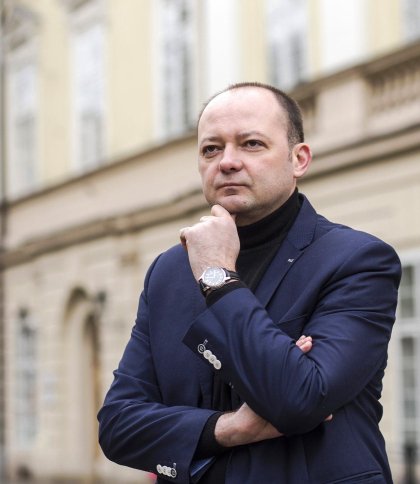 Хрещений батько: як заступник мера Львова пов’язаний із переможцем тендеру на 65 мільйонів