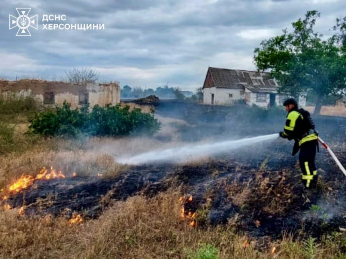Пожежі через обстріли росіян / ДСНС України