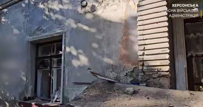 Будинок після обстрілу в Херсоні 24 червня 2025 року / Херсонська ОВА