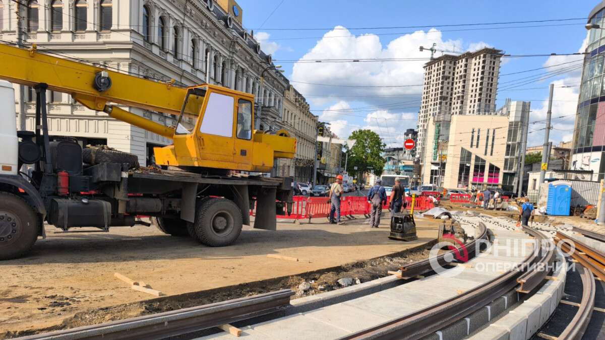 Рух у центрі Дніпра частково відновлять