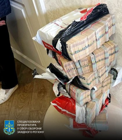 Корупція з вантажівками на Львівщині: арештовано 100 млн грн