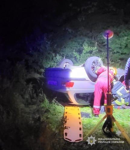 П’яний водій Mercedes спричинив ДТП з двома травмованими на Дрогобиччині – 01