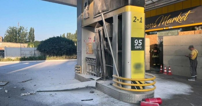 Наслідки обстрілів та атак дронів / Національна поліція України