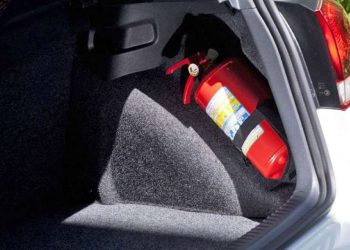 Вогнегасник в авто: який потрібен і що загрожує за його відсутність – Дніпро оперативний