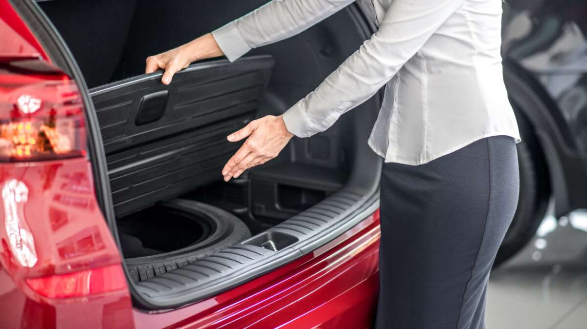 Запаска в автомобілі