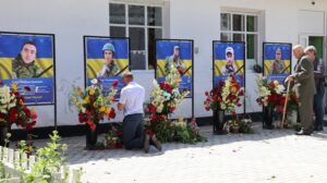 У Барській громаді відкрили Алею слави загиблим військовим