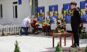 У Барській громаді відкрили Алею слави загиблим військовим