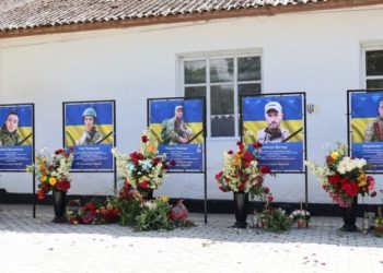 Алею слави загиблим Героям відкрили у Барській громаді