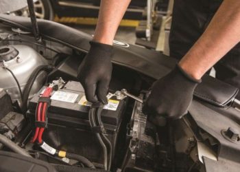 Чому акумулятор швидко “вмирає”: помилки водіїв Дніпра | АВТО НОВИНИ |