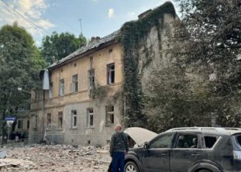 Мешканці ще 13 квартир у Львові орендують житло після обстрілу