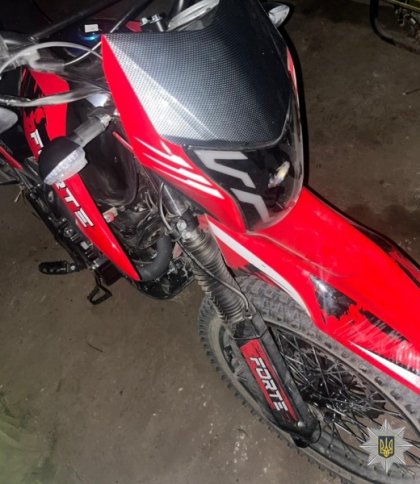 На Львівщині госпіталізували двох підлітків після ДТП на мотоциклі