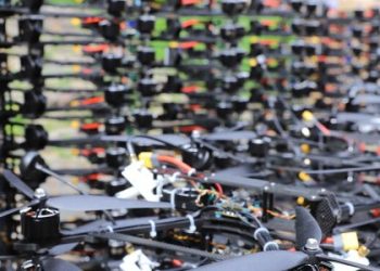 Зі Львівщини передали ще понад 500 FPV-дронів на передову