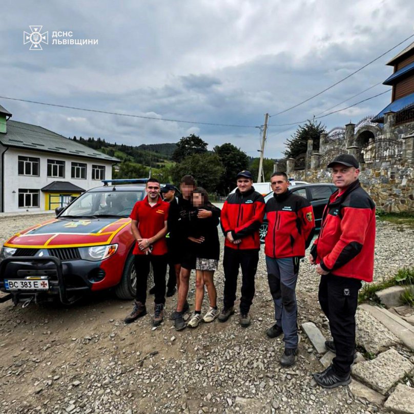 Зниклих кілька днів тому у лісі на Львівщині підлітків вдалося розшукати – 01