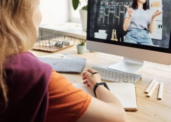 Дві вчительки зі Львова увійшли до десятки найкращих педагогів України –