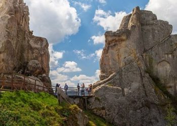 Львівщина у серпні знову зібрала рекорду суму туристичного збору — Львівщіна