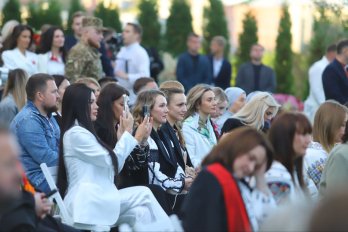 Начальник Львівської ОВА нагородив матерів та дружин загиблих захисників – 04