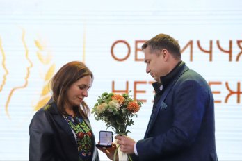 Начальник Львівської ОВА нагородив матерів та дружин загиблих захисників – 08