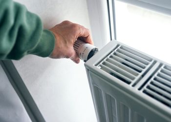 Львів відтермінував старт опалювального сезону