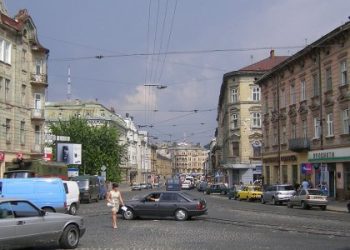 На двох перехрестях у Львові змінять організацію дорожнього руху