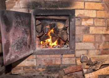 На Золотоніщині підліток, розпалюючи піч, отримав опіки  — Новости Черкасс
