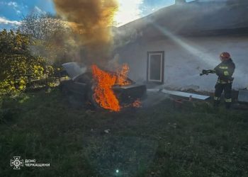 У Смілі під час стояння спалахнуло авто — Новости Черкасс