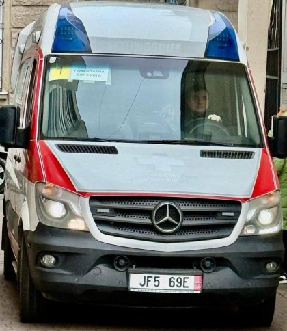 Львівська університетська лікарня отримала “швидку” від партнерів з Чехії