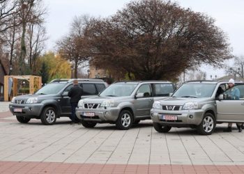 Три нові пікапи для ЗСУ: спільна ініціатива Уманської міської ради та місцевого бізнесу — Новости Черкасс