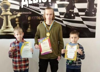 Троє юних черкаських шахістів отримали ІІІ спортивний розряд — Новости Черкасс