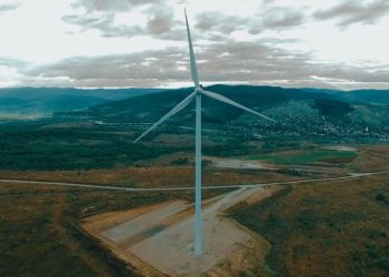 Львівський апеляційний суд відкрив шлях до будівництва 30 вітряків на полонині Руна: що вирішили та що буде далі –