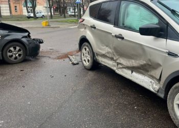 На бульварі Шевченка сталася ДТП за участі трьох автомобілів — Новости Черкасс