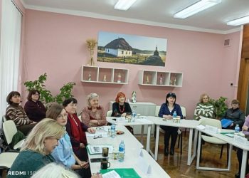 Новітню історію України та виклики війни обговорили на конференції в Черкасах — Новости Черкасс