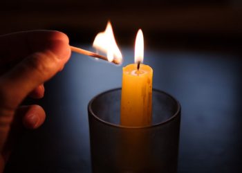 Що роблять вінничани, коли відключають світло – опитування серед містян