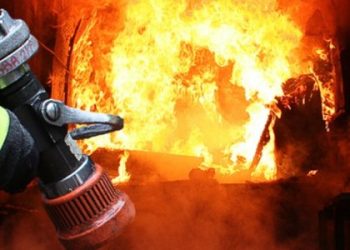 У Львові поліція встановлює особу загиблого через пожежу у вагончику