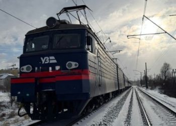 У Пустомитах пасажирський поїзд на смерть збив 47-річну жінку — Львівщіна