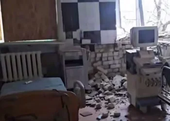 В Херсоні російські окупанти розстріляли перинатальний центр з артилерії